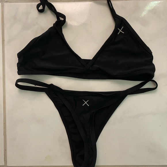 Boutine LA Manhattan Set - Picture 3 of 5